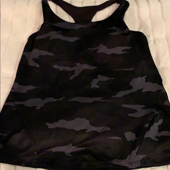 NWT Athleta Contender Camo Support top - Picture 4 of 8